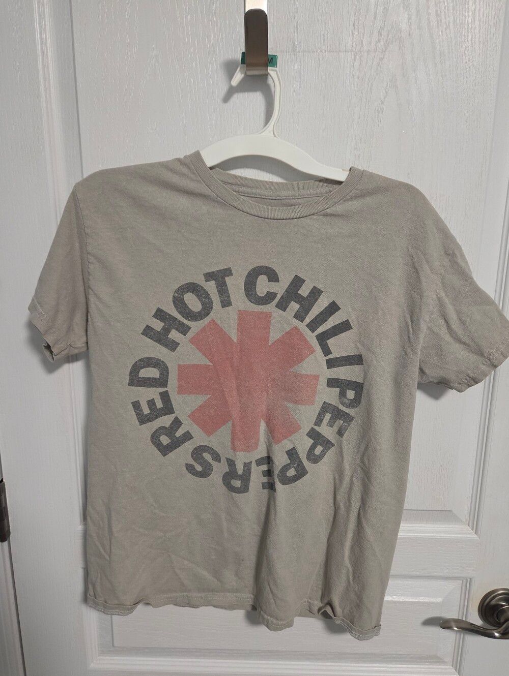 Red Hot Chili Peppers Retro Graphic T-Shirt Grey Logo 90s Band Tee Unisex Medium